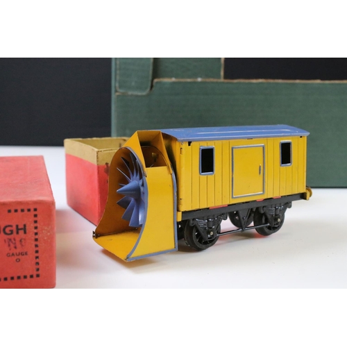 163 - 10 Boxed Hornby O gauge items of rolling stock to include Gas Cylinder Wagon, Bitumen Tank Wagon Col... 