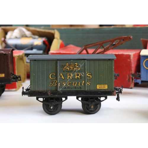 163 - 10 Boxed Hornby O gauge items of rolling stock to include Gas Cylinder Wagon, Bitumen Tank Wagon Col... 