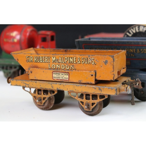 167 - 12 Hornby O gauge play worn  items of rolling stock to include LNER Breakdown Van and Crane, Sir Rob... 