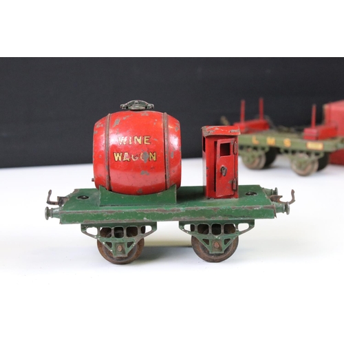 167 - 12 Hornby O gauge play worn  items of rolling stock to include LNER Breakdown Van and Crane, Sir Rob... 