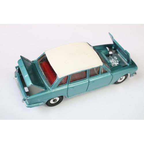 1368 - Three boxed Dinky diecast models to include 518 Renault 4L in pale blue, 135 Triumph 2000 in metalli... 