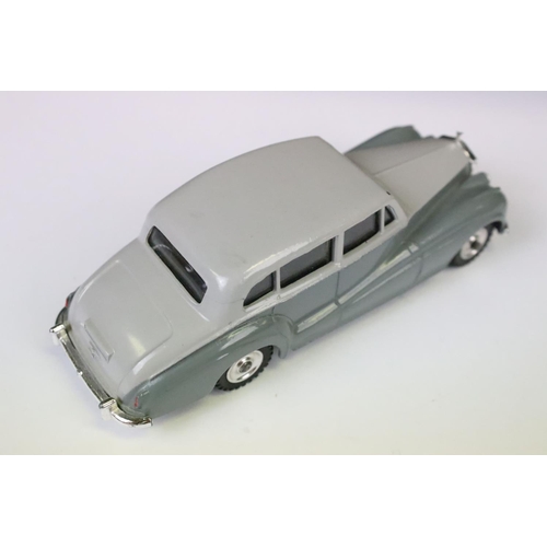 1371 - Two boxed Dinky diecast models to include French 24Z Simca Versailles in pale blue with off white ro... 