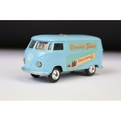 1375 - Boxed Corgi 441 Volkswagen Toblerone Van diecast model, diecast shows light wear / paint chipping (m... 