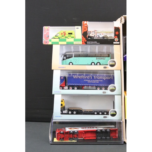 1224 - 32 Boxed / cased diecast models to include 22 x Oxford Diecast and 10 x Atlas, diecast ex, boxes vg ... 