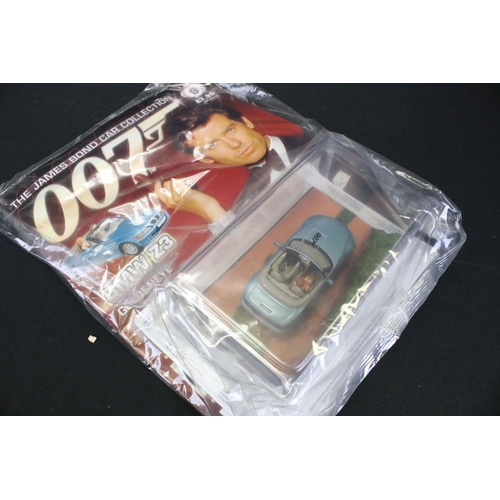 1246 - 37 Cased Fabri The James Bond 007 Car Collection diecast models, all with magazines, nearly all maga... 