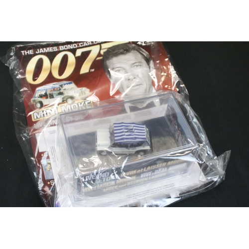 1246 - 37 Cased Fabri The James Bond 007 Car Collection diecast models, all with magazines, nearly all maga... 