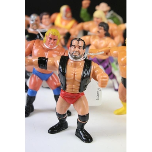 1423 - WWF / WWE Wrestling - 20 Original Hasbro WWF Wrestling figures to include Razor Ramon, Yokozuna, Hul... 