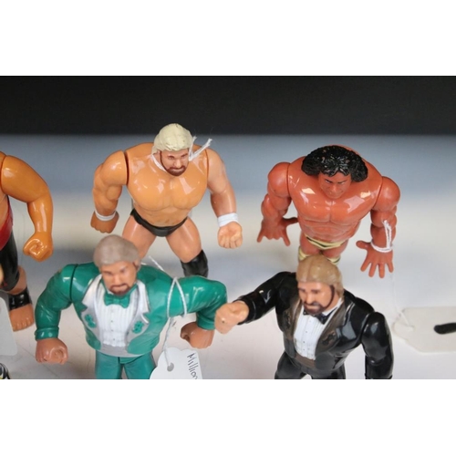 1423 - WWF / WWE Wrestling - 20 Original Hasbro WWF Wrestling figures to include Razor Ramon, Yokozuna, Hul... 