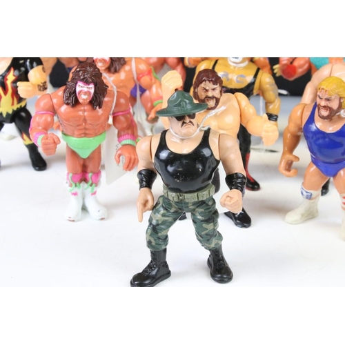 1425 - WWF / WWE Wrestling - 16 Original Hasbro WWF Wrestling figures to include 3 x Ultimate Warrior (all ... 