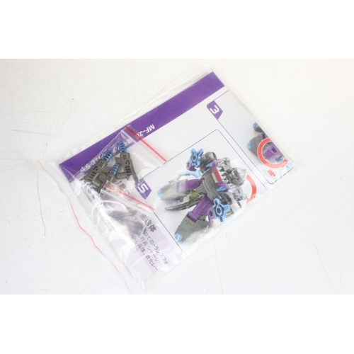 1407 - Transformers - Three boxed contemporary figures to include Hasbro Commemorative Edition Soundwave, M... 