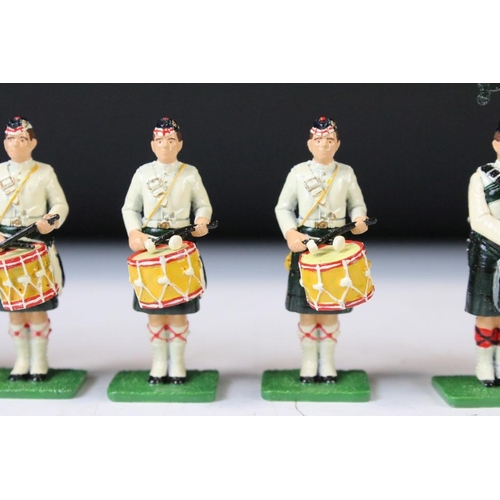 305 - 12 Martin Tabony metal bandsmen figures, contained within 'The Little Band Man Company' box. Figures... 