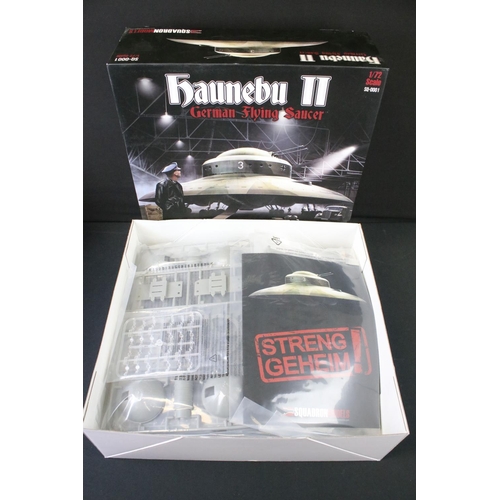 353 - Boxed Squadron Model Haunebu II German Flying Saucer QQ-0001 1:72 scale plastic model kit together w... 