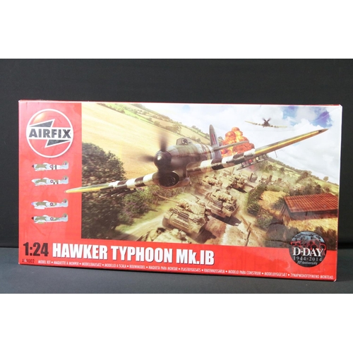 357 - Boxed 1:24 scale Airfix A25001A De Havilland Mosquito FB,VI plastic model kit military aircraft toge... 