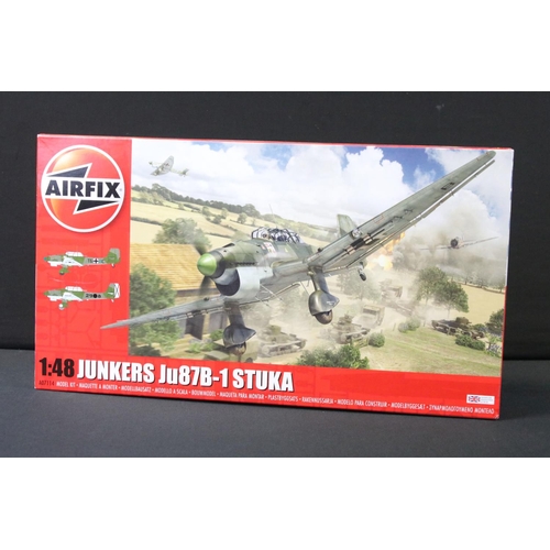 376 - Eight Boxed 1:48 scale Airfix plastic model kit military aircraft to include A09179 English Electric... 