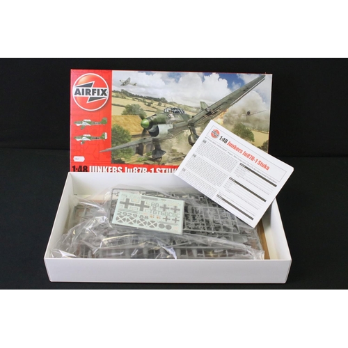 376 - Eight Boxed 1:48 scale Airfix plastic model kit military aircraft to include A09179 English Electric... 