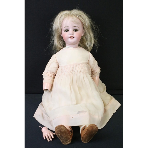 423 - Two early 20th C Simon & Halbig bisque headed dolls to include DEP 1079 Germany 9 1/2 with sleeping ... 