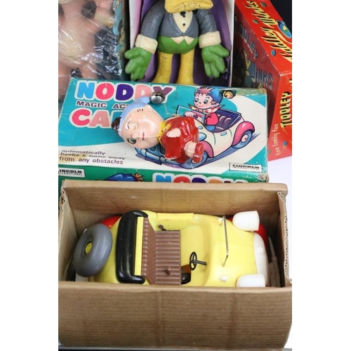 226 - Quantity of toys and games to include boxed Arnold Palmer Golf by Marx, Corgi Talking Noddy Diecast ... 