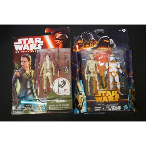 1510 - Star Wars - 32 Carded / boxed Hasbro contemporary Star Wars figures to include Elite Series, The For... 