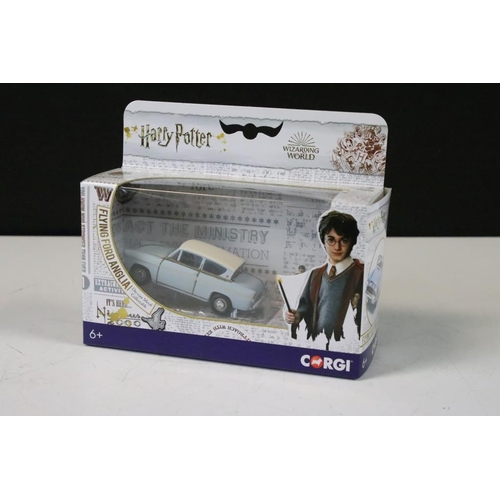 1059 - Five boxed Corgi Harry Potter Wizarding World diecast models to include 2 x CC99727 Harry Potter Hag... 