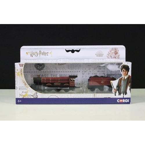 1059 - Five boxed Corgi Harry Potter Wizarding World diecast models to include 2 x CC99727 Harry Potter Hag... 