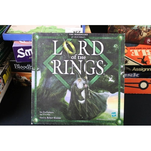 234 - 14 Boxed vintage games to include Parker Lord of the Rings, Bloodborne The Card Game, Sheriff of Not... 