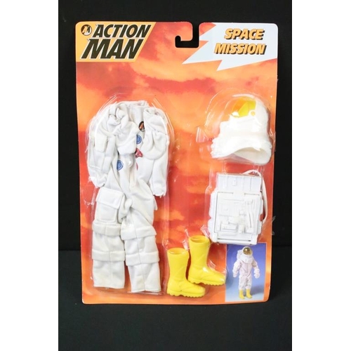 243 - Action Man - Two boxed Hasbro Action Man action figure sets (Mission 2000 & Space Explorer), plus 4 ... 