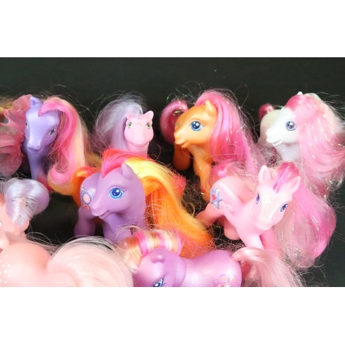 443 - My Little Pony - Collection of 22 Hasbro My Little Pony G1 and G3 figures. The G1 ponies include Cot... 