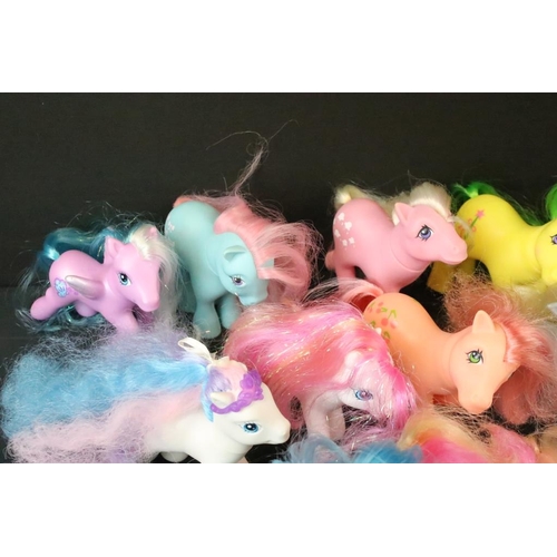 443 - My Little Pony - Collection of 22 Hasbro My Little Pony G1 and G3 figures. The G1 ponies include Cot... 