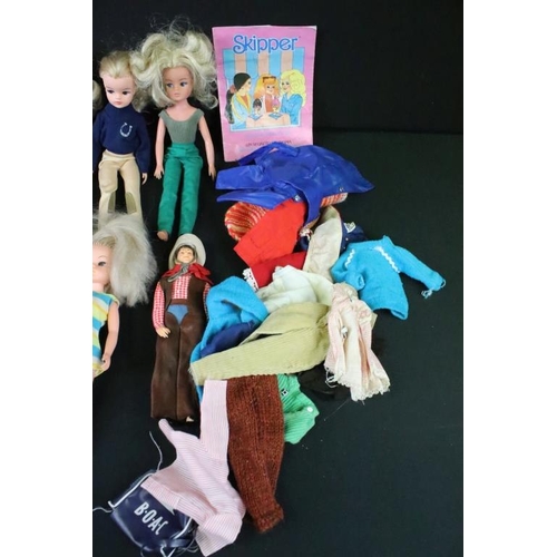 445 - Sindy - 14 Play worn Sindy fashion dolls (featuring 4 x 2nd Gen examples), together with a small qua... 