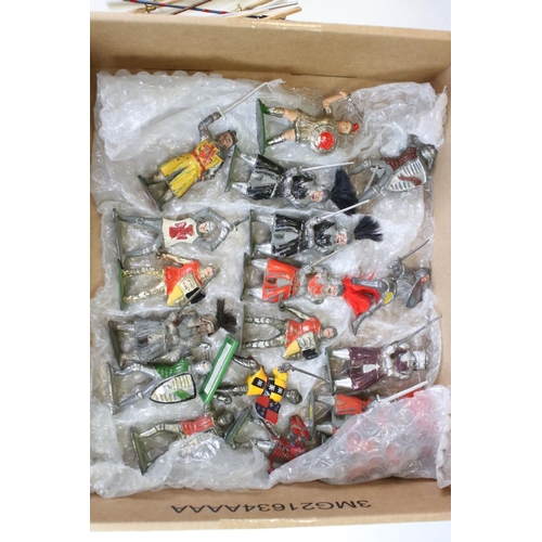 322 - 44 play worn metal knights, mostly Mid 20th C Timpo Toys, featuring 26 x Timpo mounted knights. (som... 