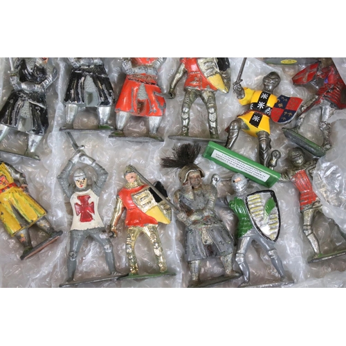 322 - 44 play worn metal knights, mostly Mid 20th C Timpo Toys, featuring 26 x Timpo mounted knights. (som... 