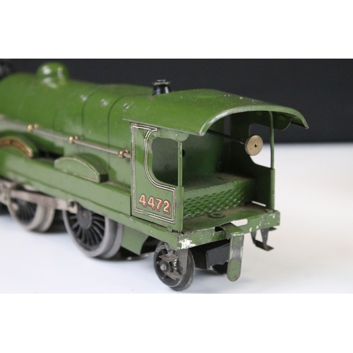 148 - Hornby O gauge 4-4-0 County of Bedford GWR 3821 locomotive with tender, green livery, showing wear a... 