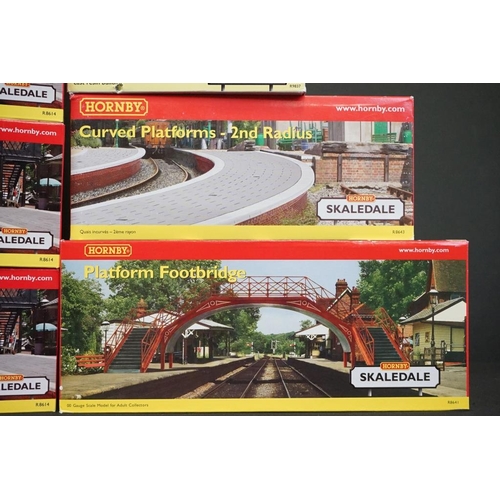 125 - 20 Boxed & carded Hornby Skaledale OO gauge trackside buildings and accessories to include R9836 Gra... 