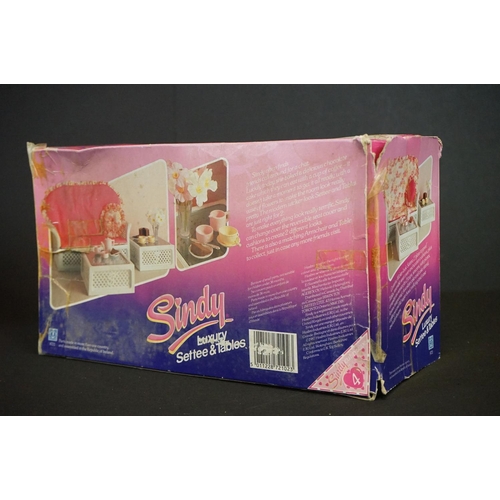 447 - Sindy - Three boxed Hasbro Sindy sets to include Fashion Boutique (8772), Kitchen Cafe (8733) and Lu... 