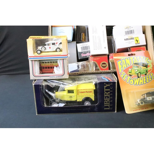 1074A - Quantity of diecast models to include 21 Fantastic Set 'O' Wheels models with carded backs, The Dink... 