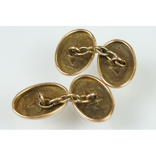 121 - Pair of 9ct rose gold chain link cufflinks, engraved initials and foliate scroll decoration; two 9ct... 