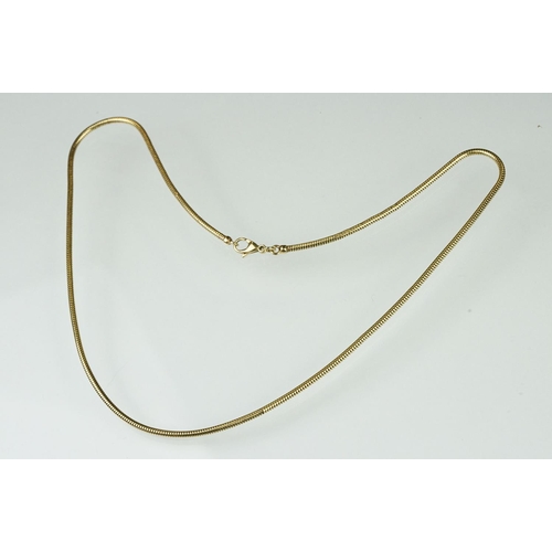 141 - 9ct gold hallmarked snake chain necklace with a lobster clasp. hallmarked Birmingham. Measures 20.5 ... 