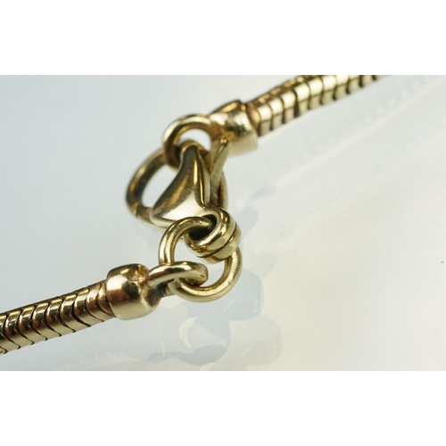 141 - 9ct gold hallmarked snake chain necklace with a lobster clasp. hallmarked Birmingham. Measures 20.5 ... 