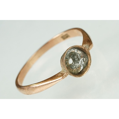 151 - 9ct gold hallmarked signet ring having a square head (hallmarked London 1968, size Q), a ring mount ... 