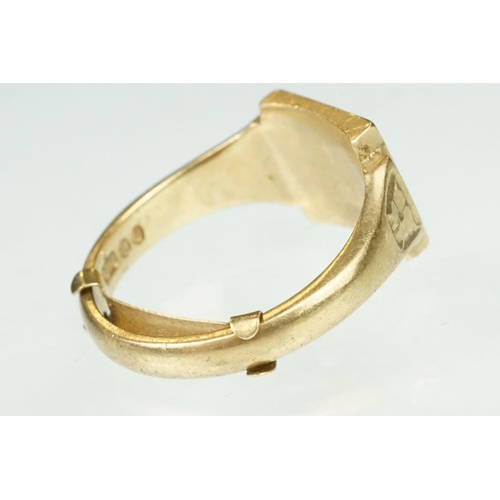 151 - 9ct gold hallmarked signet ring having a square head (hallmarked London 1968, size Q), a ring mount ... 