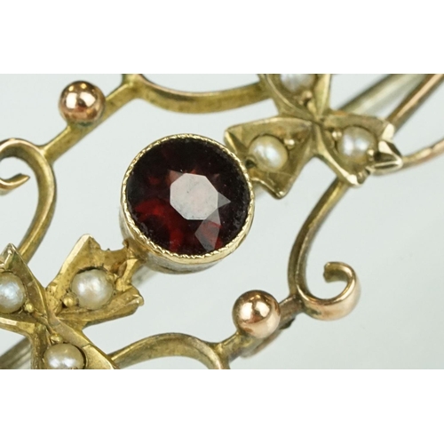 157 - Hallmarked 9ct gold and garnet three stone ring (hallmarked Birmingham 1976, N.5) together with an E... 