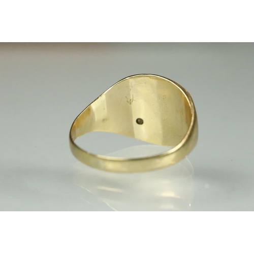 184 - Diamond 9ct yellow gold signet ring, the rounded square head set with small round eight cut diamond,... 