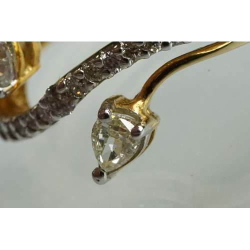 39 - Diamond 14ct yellow gold ring, two pear shaped diamonds, claw set, dimensions approx 2.5mm x 3.5mm, ... 