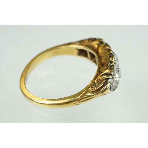 4 - Early 20th century diamond five stone yellow gold and platinum set ring, five graduated old round br... 