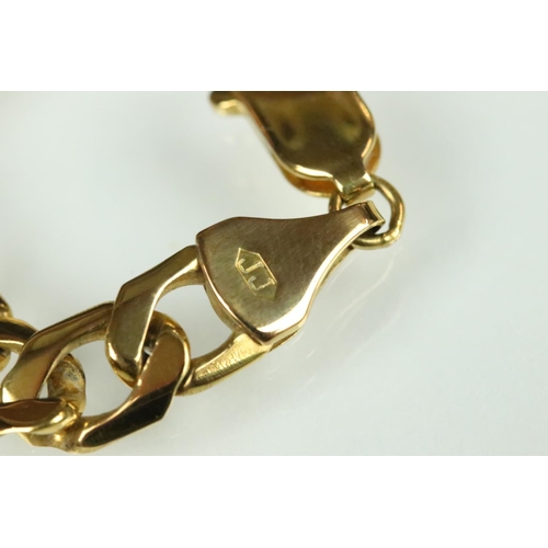 42 - 9ct yellow gold flat curb link bracelet, lobster clasp, length approx 21cm