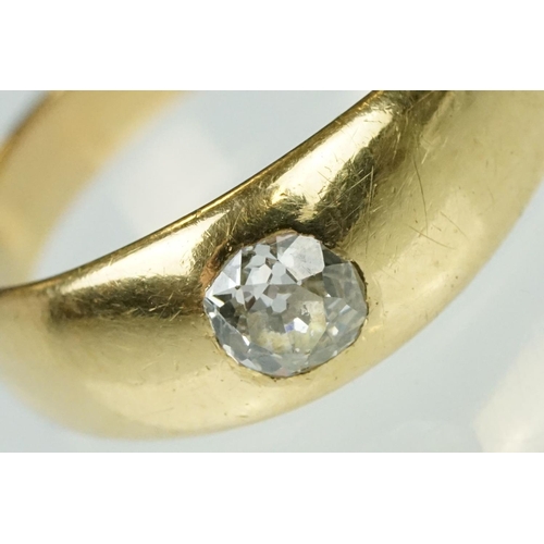 98 - Diamond 18ct yellow gold ring, the round old cut diamond diameter measuring approx 4mm, the diamond ... 