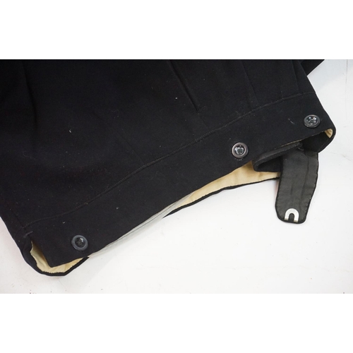 182 - Group of clothing / fashion accessories to include a Royal Navy jacket, Austin Reed gentlemans jacke... 