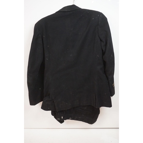 182 - Group of clothing / fashion accessories to include a Royal Navy jacket, Austin Reed gentlemans jacke... 