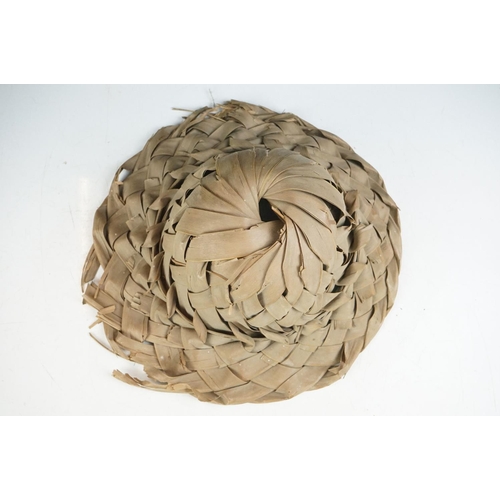 182 - Group of clothing / fashion accessories to include a Royal Navy jacket, Austin Reed gentlemans jacke... 