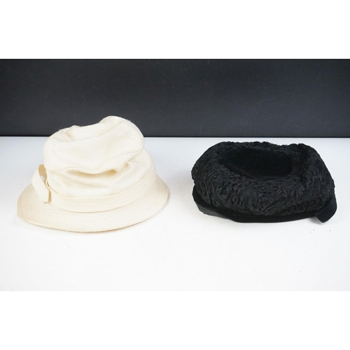 182 - Group of clothing / fashion accessories to include a Royal Navy jacket, Austin Reed gentlemans jacke... 